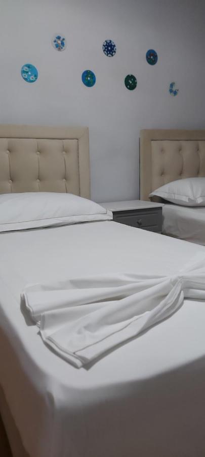 Kanina Hotel&Hostel Sarandë Eksteriør billede