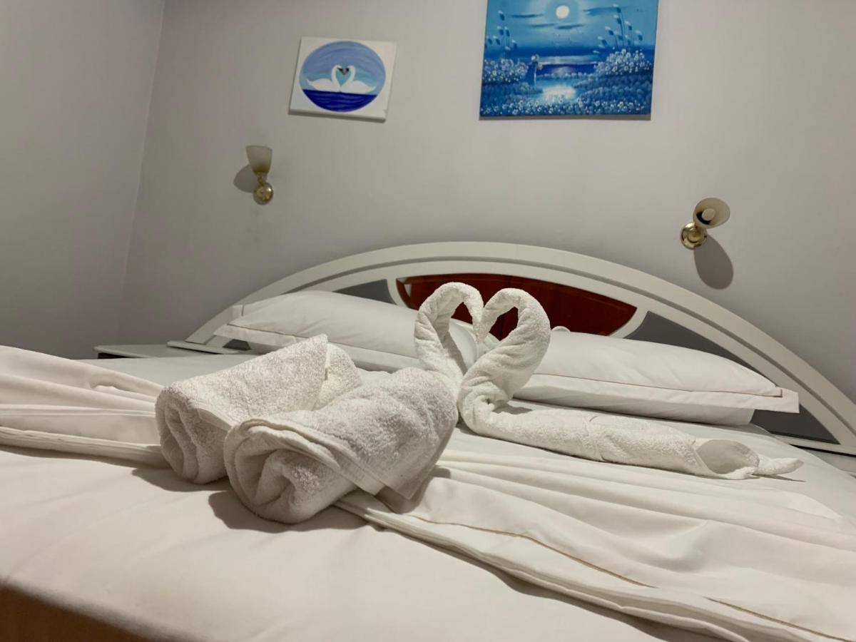 Kanina Hotel&Hostel Sarandë Eksteriør billede