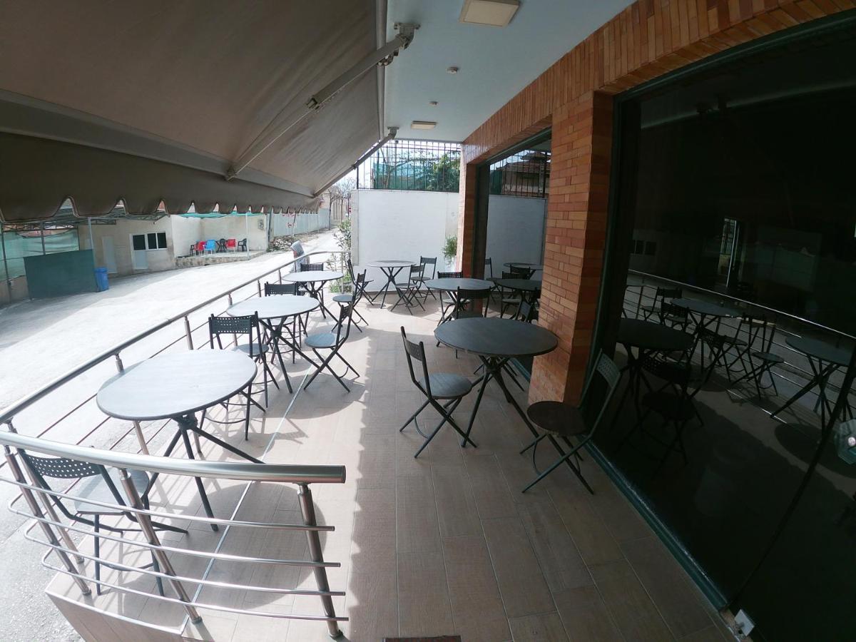 Kanina Hotel&Hostel Sarandë Eksteriør billede