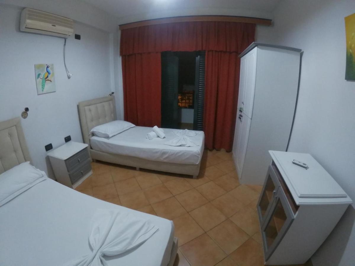 Kanina Hotel&Hostel Sarandë Eksteriør billede