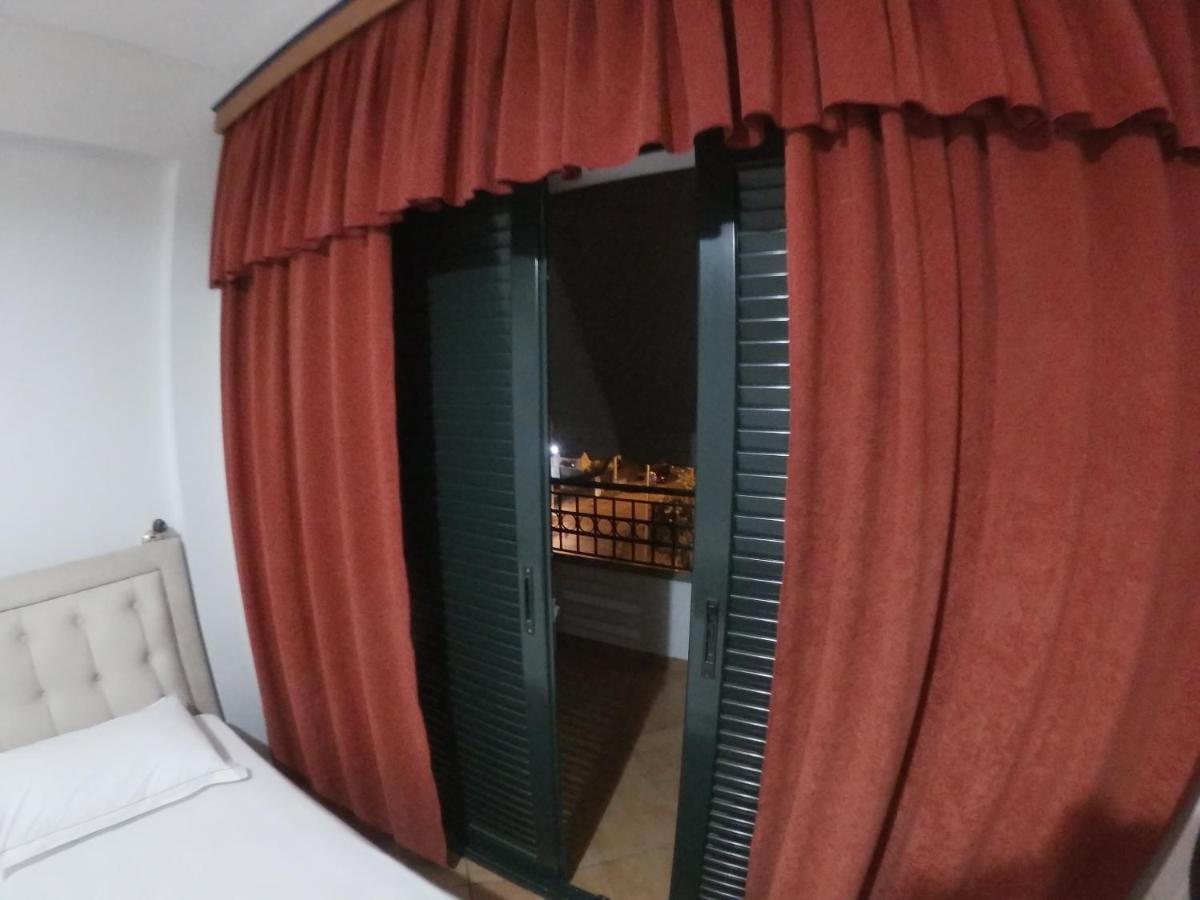 Kanina Hotel&Hostel Sarandë Eksteriør billede