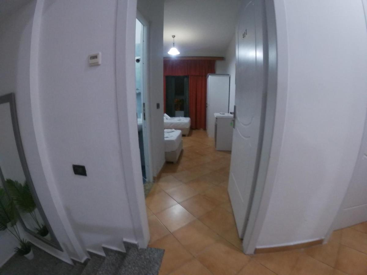 Kanina Hotel&Hostel Sarandë Eksteriør billede